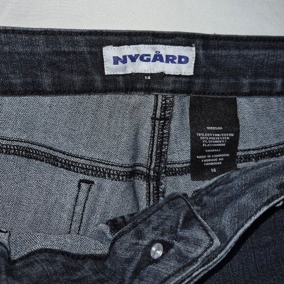Nygard Blue Jeans Straight Legs. Size 14 - Picture 3 of 4